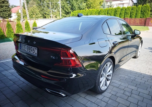 Volvo S60 cena 121900 przebieg: 58000, rok produkcji 2019 z Tarnobrzeg małe 22